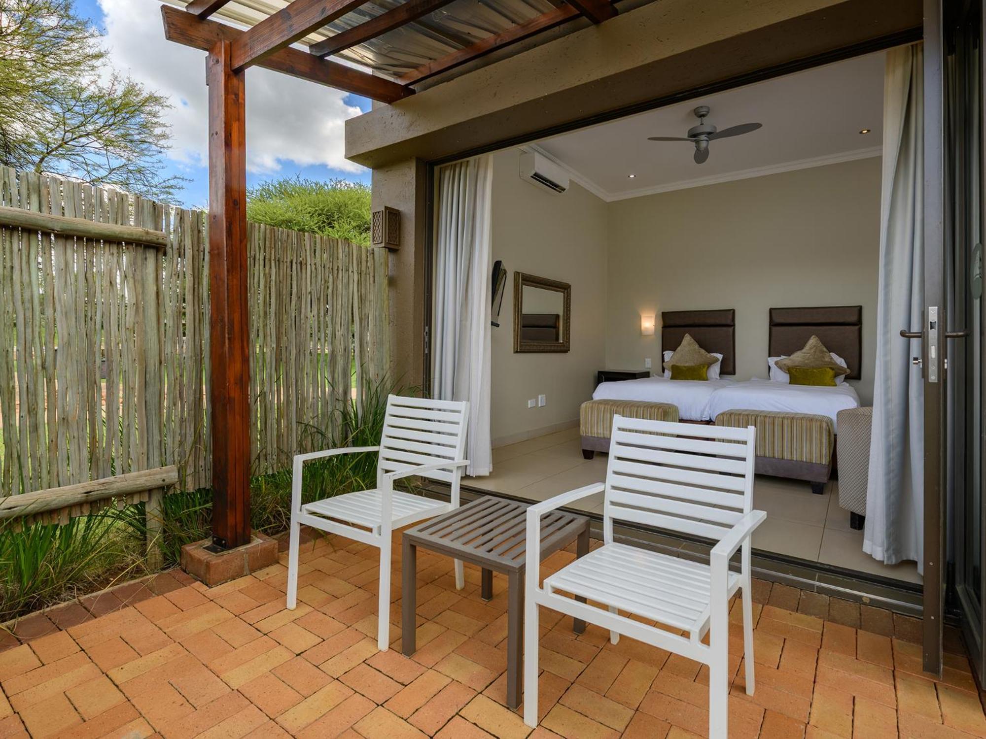 Monomotapa Village @ Legend Golf And Safari Resort Golders Green المظهر الخارجي الصورة
