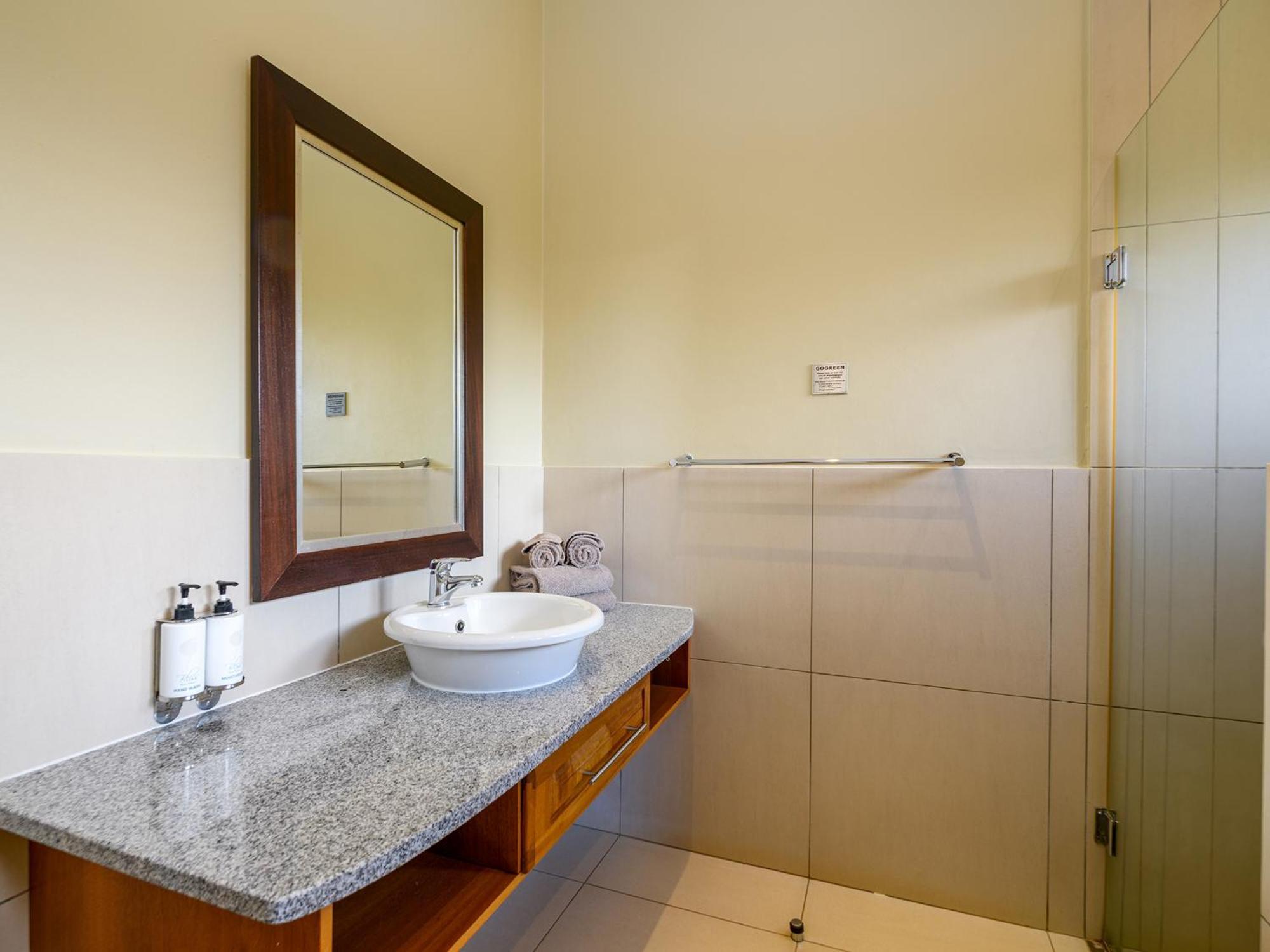 Monomotapa Village @ Legend Golf And Safari Resort Golders Green المظهر الخارجي الصورة